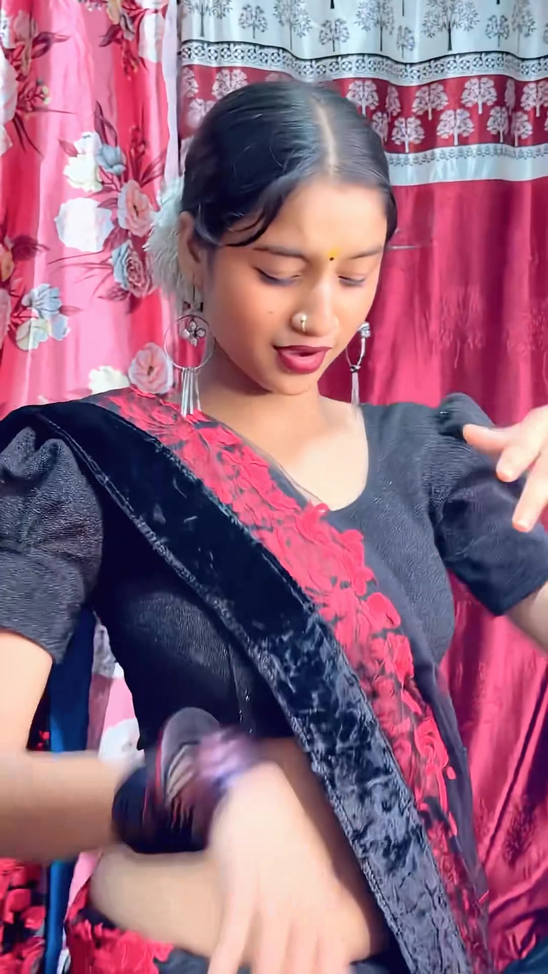@Bhojpuri Dancer🔥