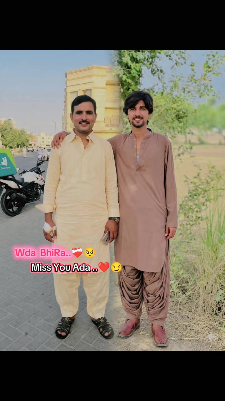 @کنگ نازک 🙌🖤