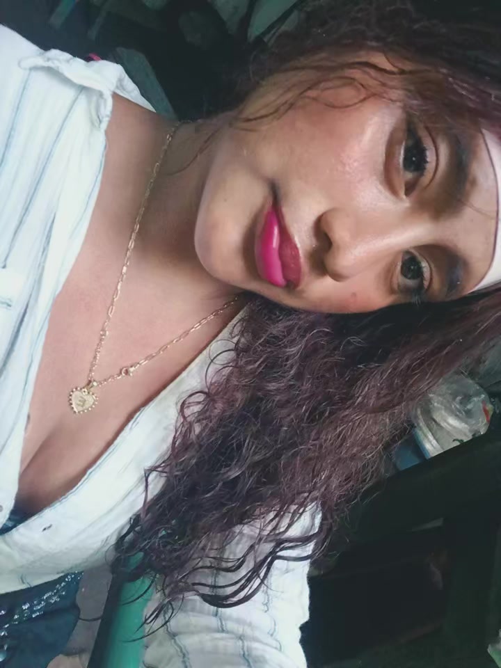 @DANIELA 🌸