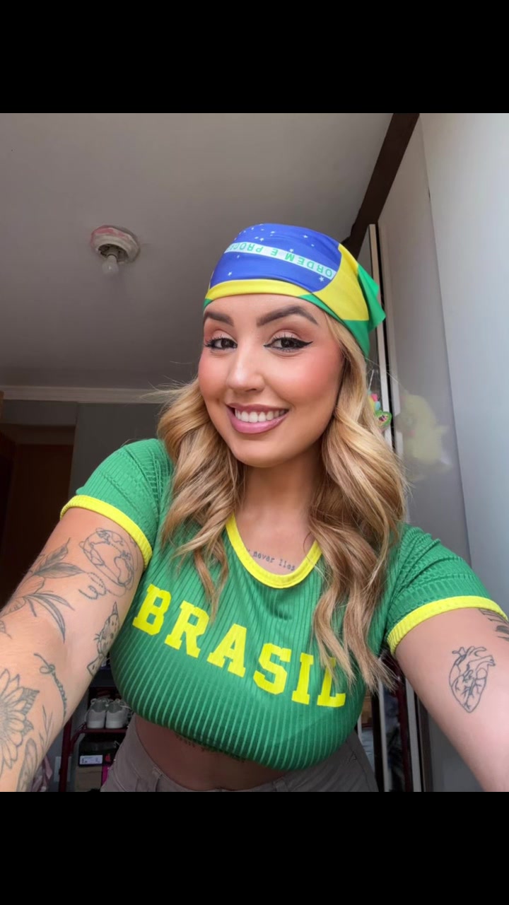 @JULIA CHELERI