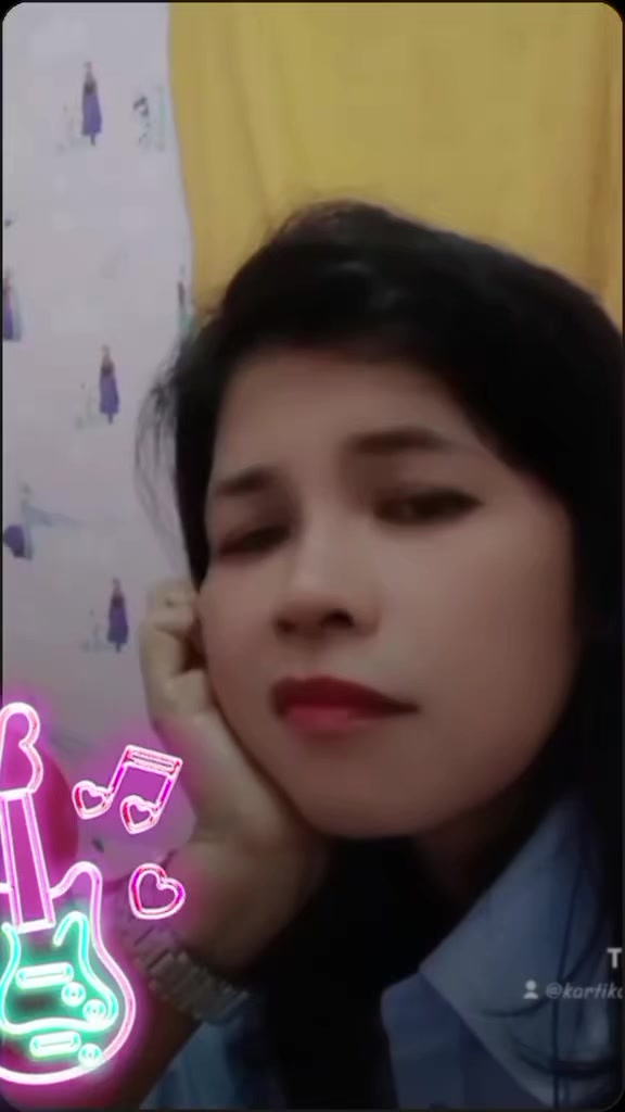 @🥰 kartika 🥰
