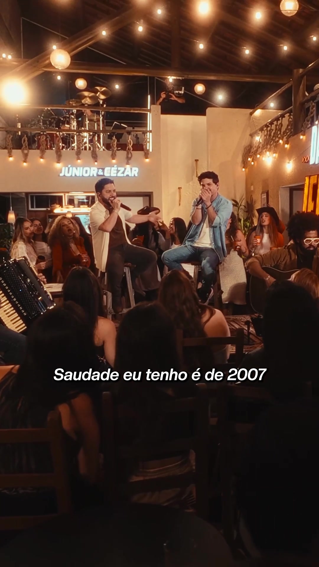 @Júnior & Cézar