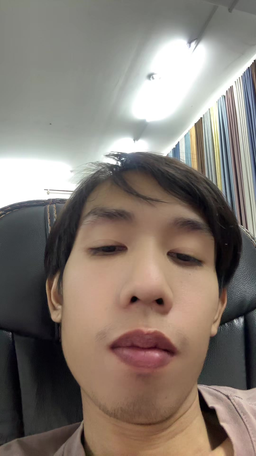 @ຮ້ານຜ້າກັ້ງທາດຫລວງ