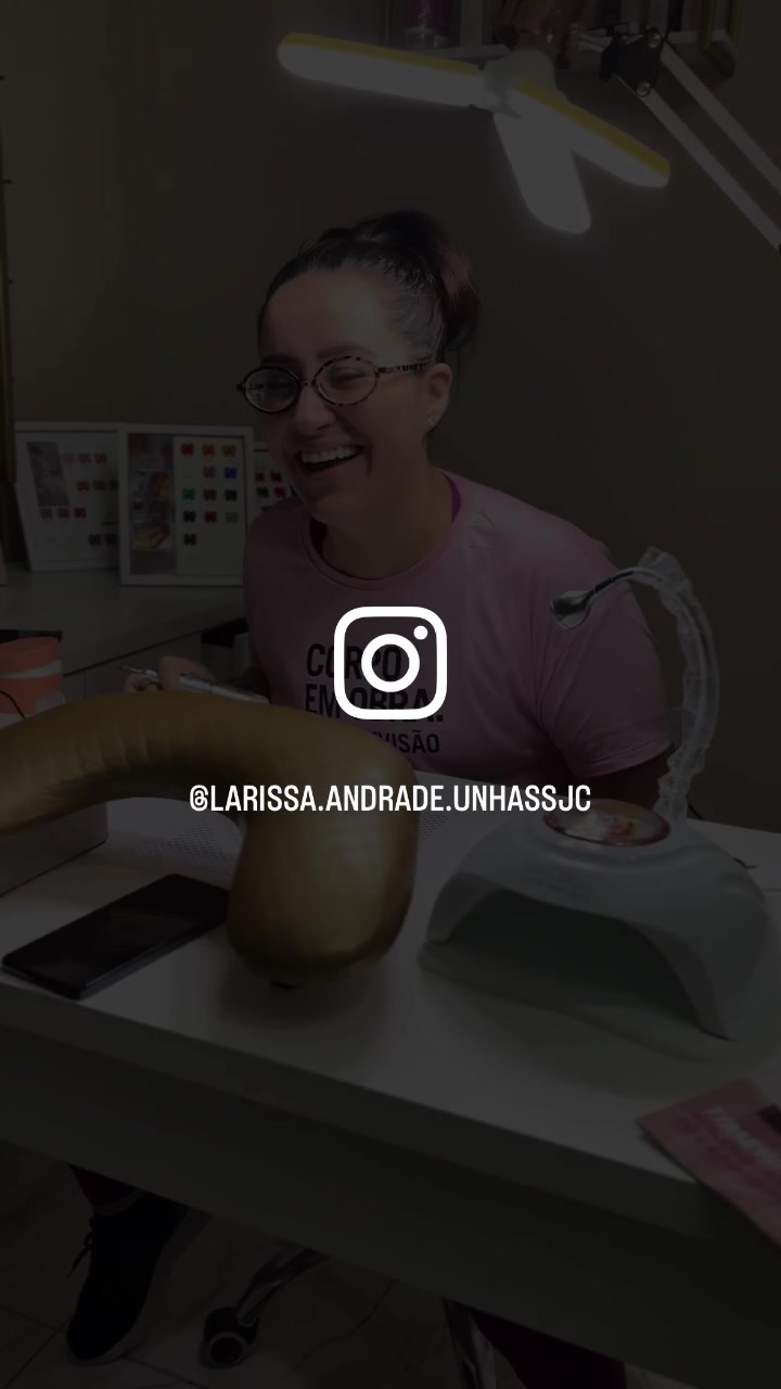 @larissa.andrade.unhassjc
