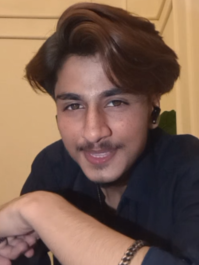 @mR__FaIzAn_07