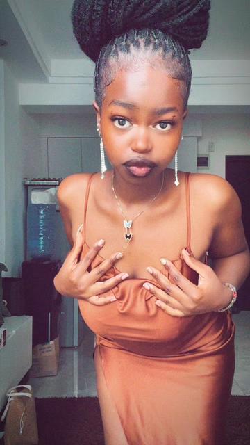 @Adelia🌸🇰🇪