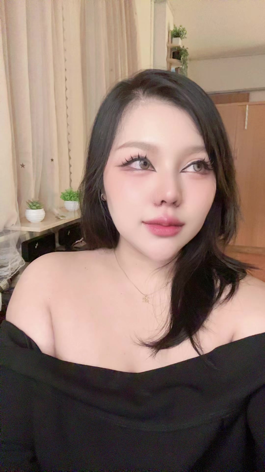 @หอบหมี หนีสงคราม🇹🇭 (128.6K)