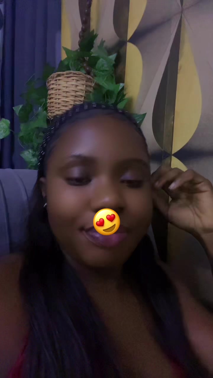 @Naomie Mukendi429