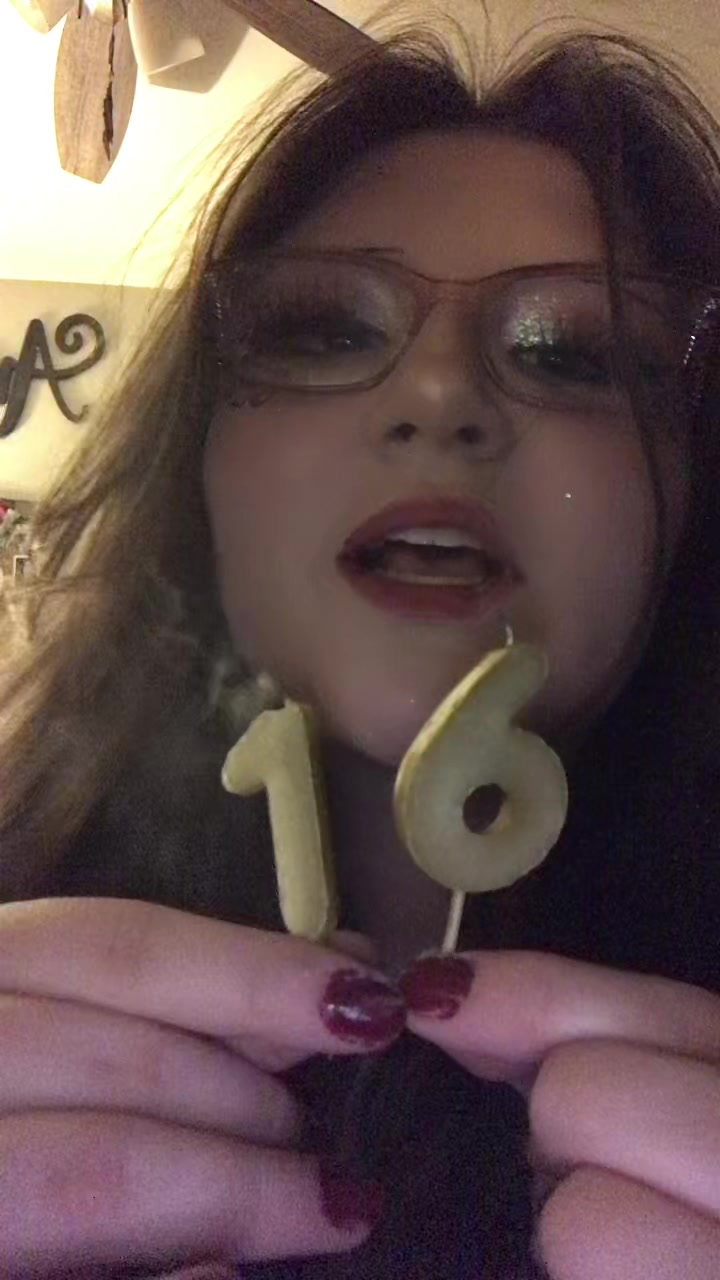 @🦄