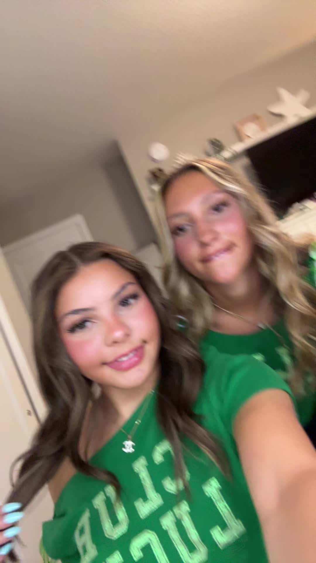 @AUDREY