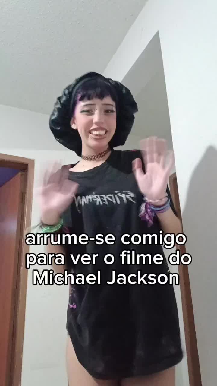 @é a ravena 🧟♀️