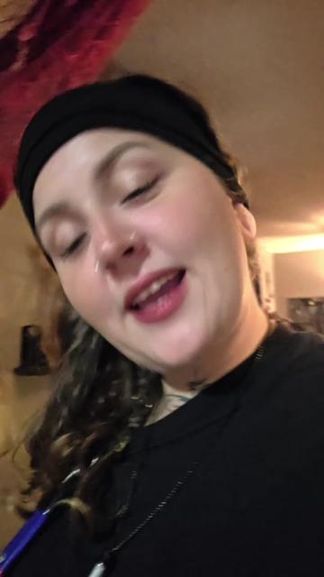 @Cait 🇨🇦✊️