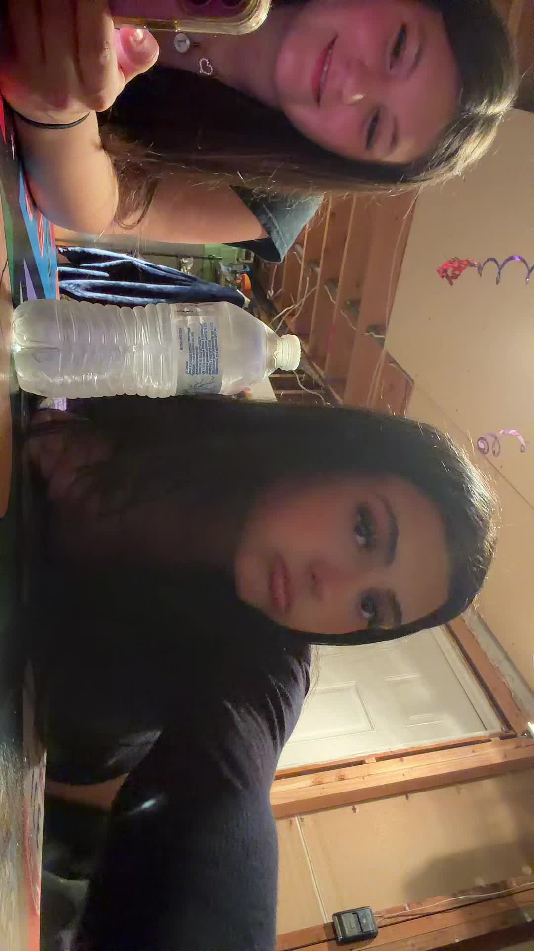 @🤫