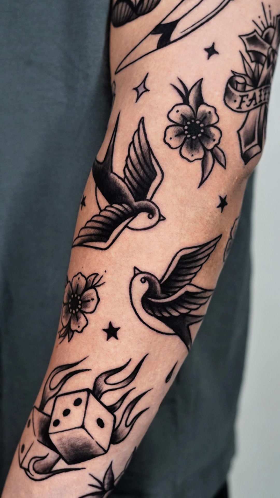 @EWE TATTOO