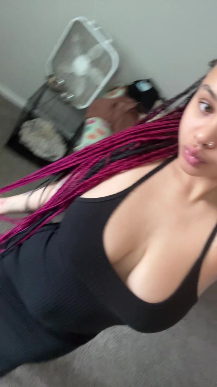 @Naomi ♡