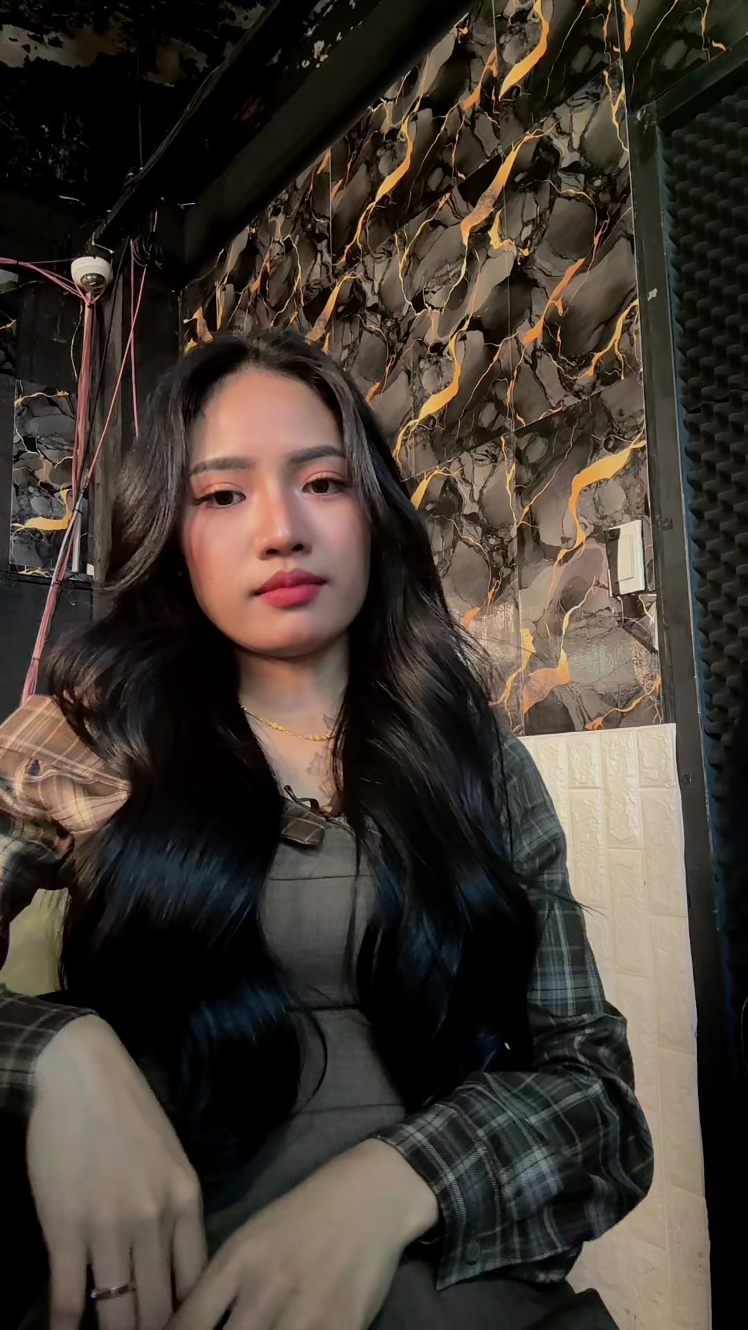 @🕊️Ah Nich🕊️ (ចែនំប៉ាវ)