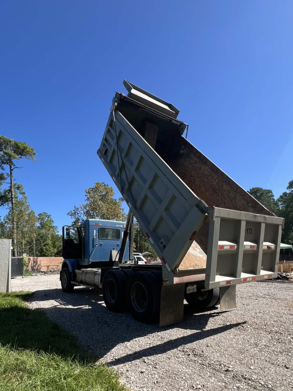 @haulinisballinllc