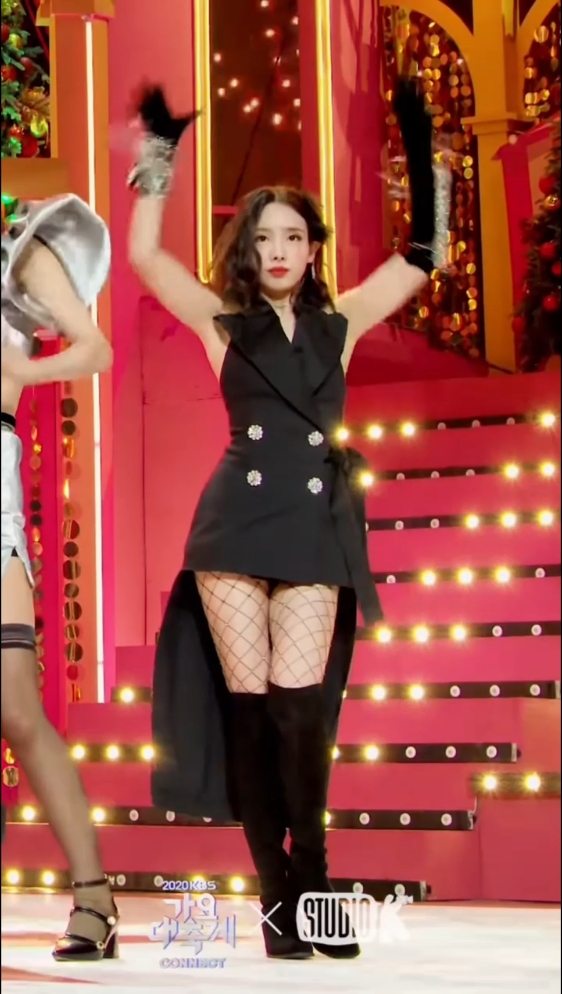 @Kpop_fancams:)