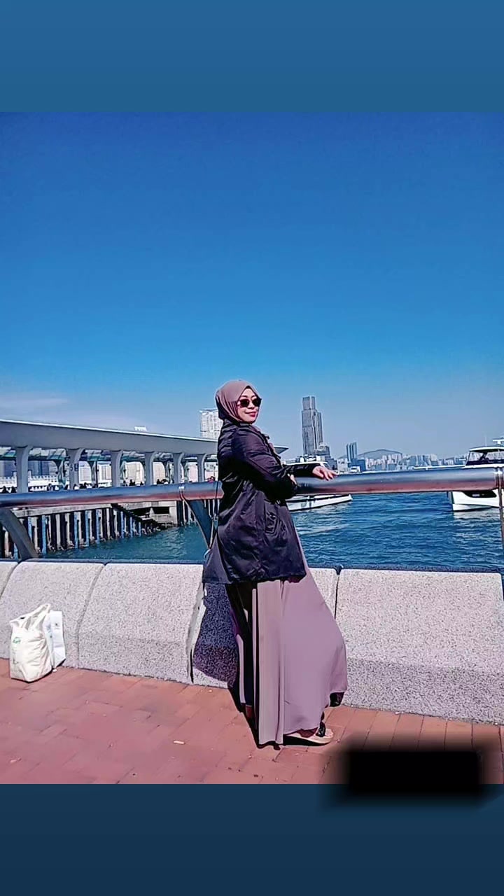 @Nur Huang 🇭🇰