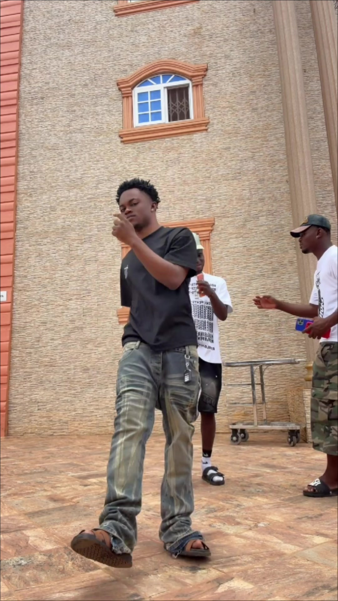 @Bugatti Official 🇬🇭🇳🇬