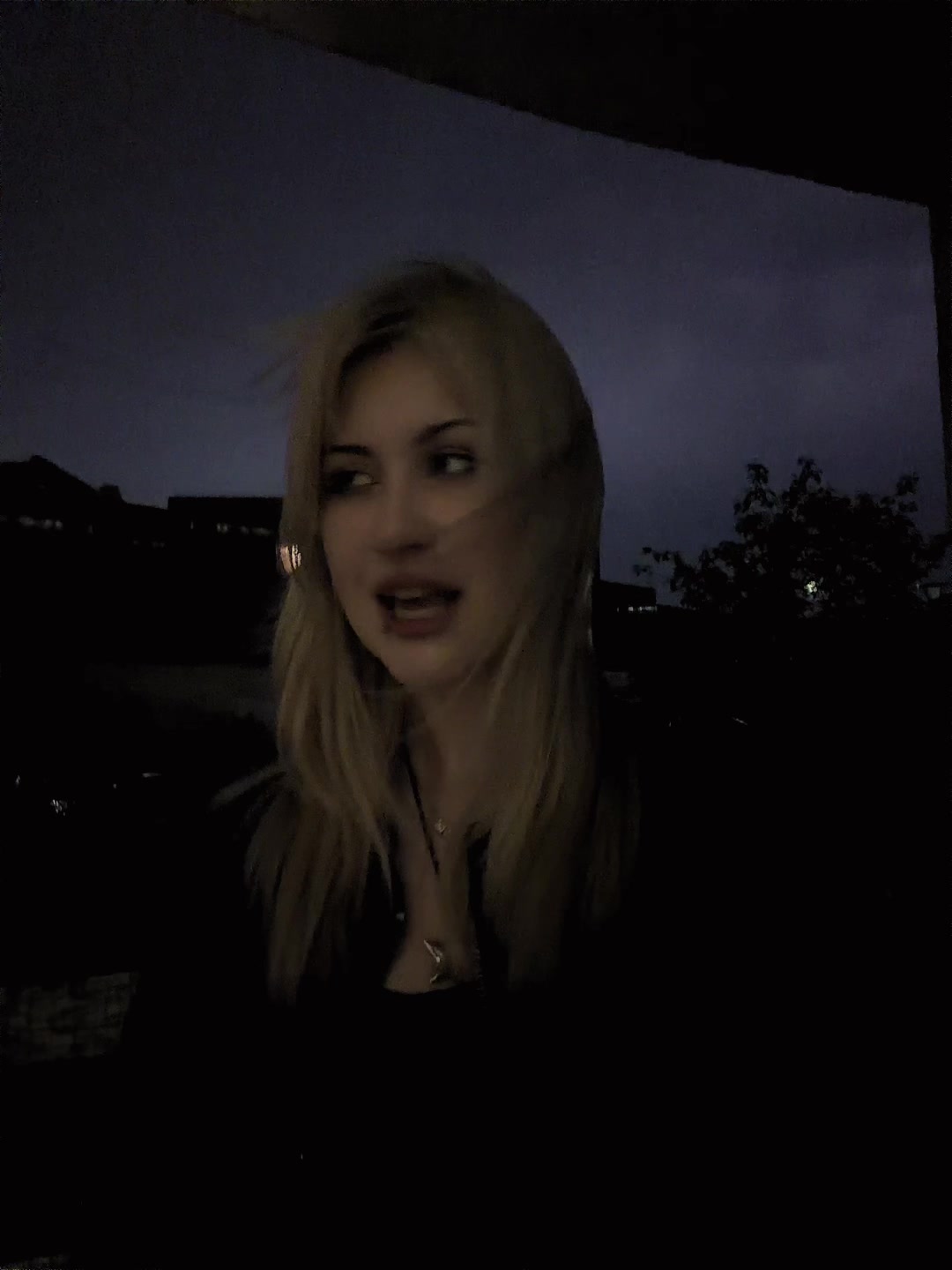 @anastezia