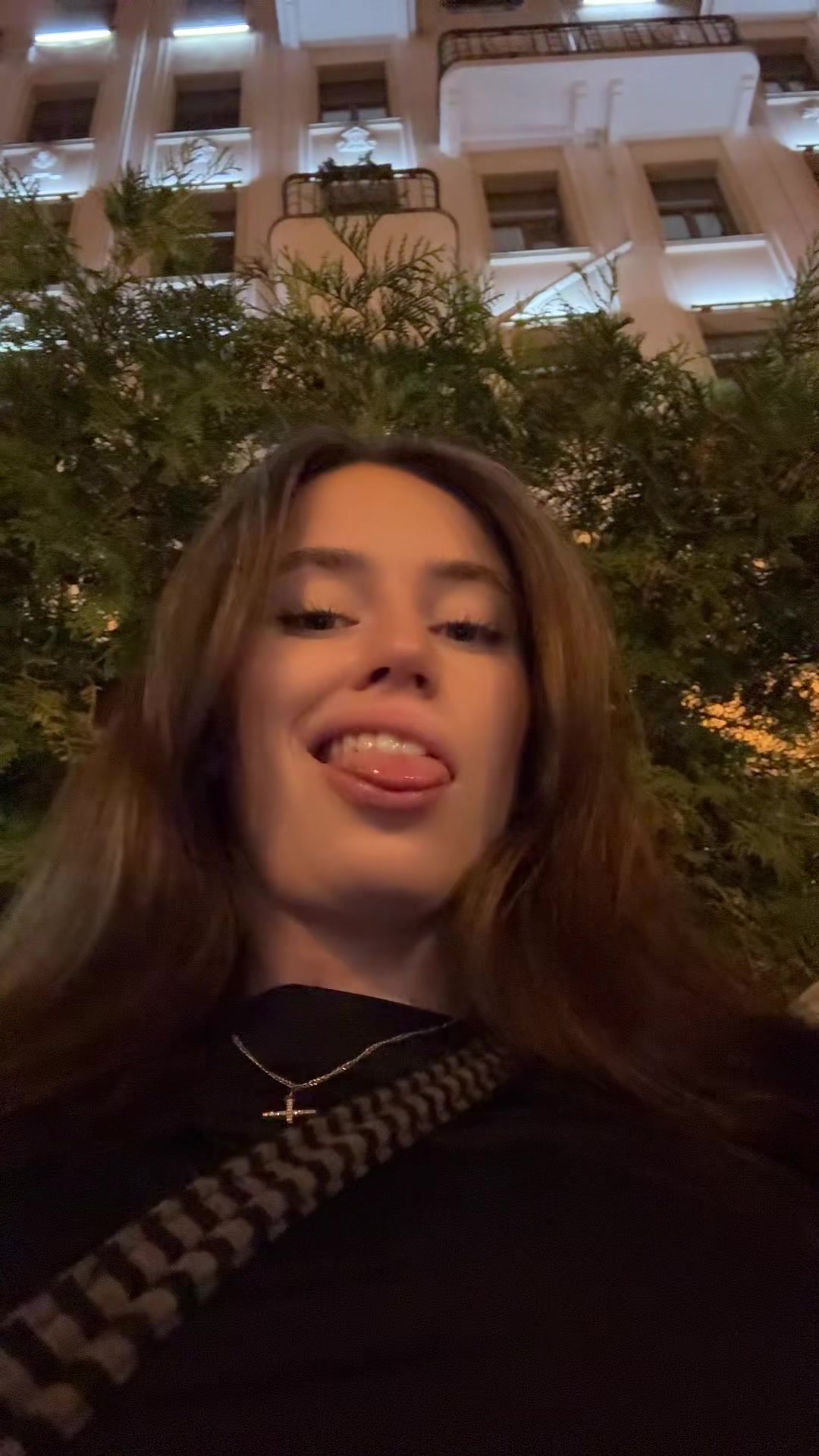 @кровать