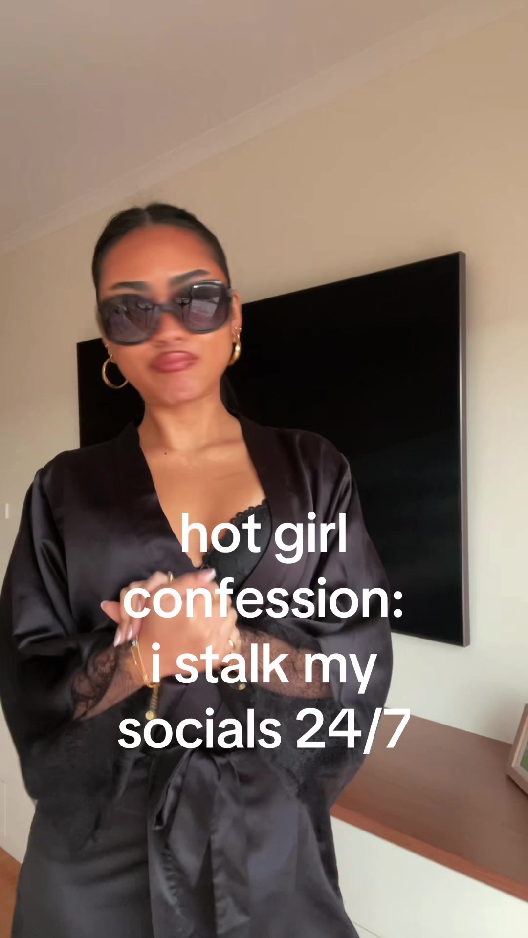 @TH💋NIA