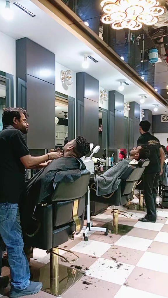 @Royal's Hair & skin care salon