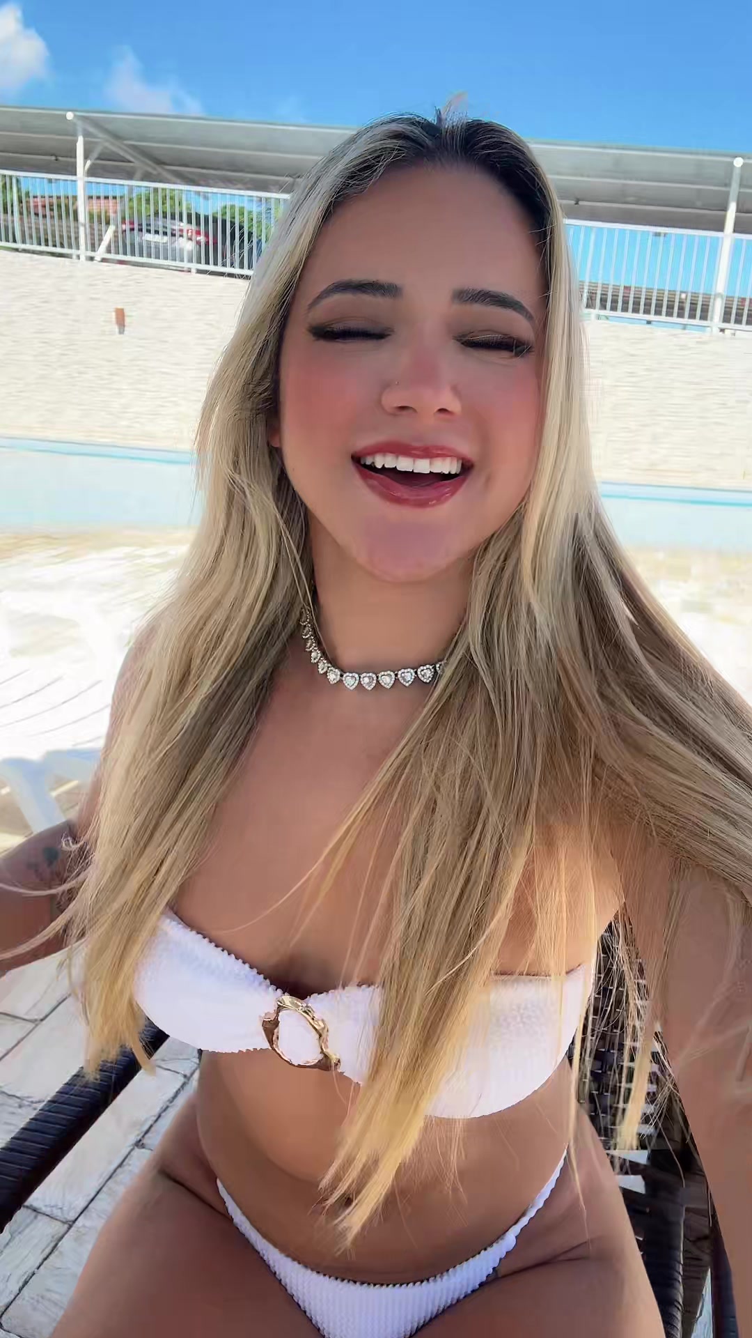 @larissasantosoficial 🩵