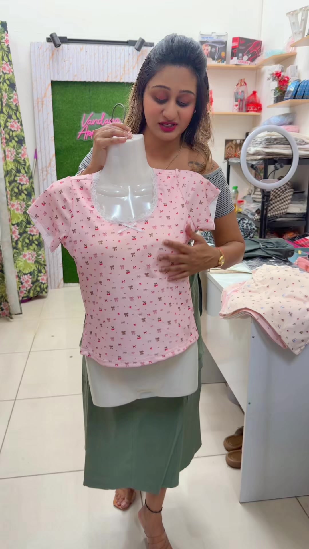 @Vandana Appadoo 24