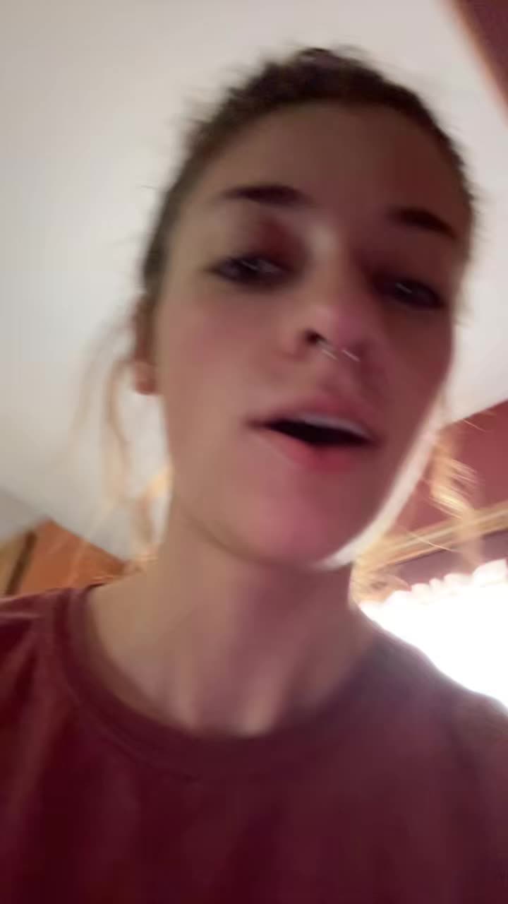 @️V