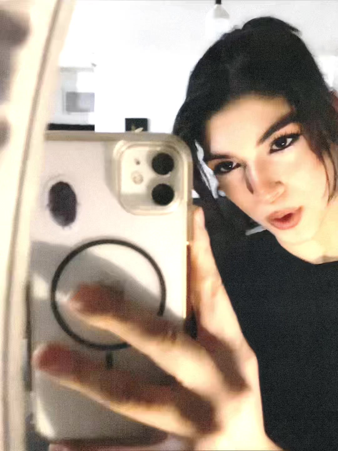 @RoYa_.🧊