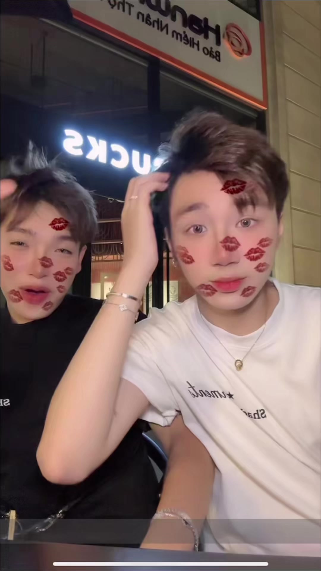 @h&acirc;m v&agrave; v&ocirc; tư