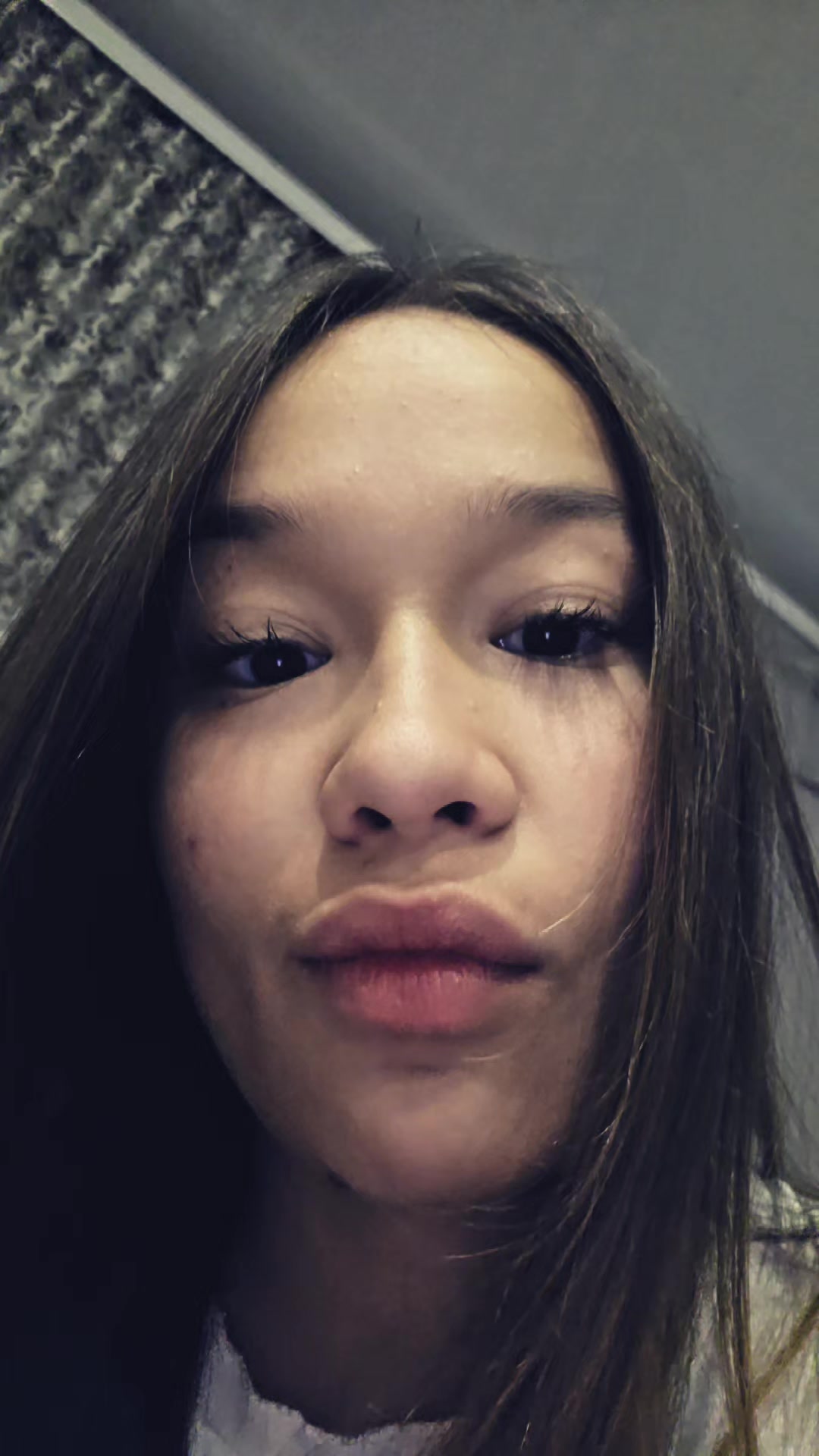@r3;