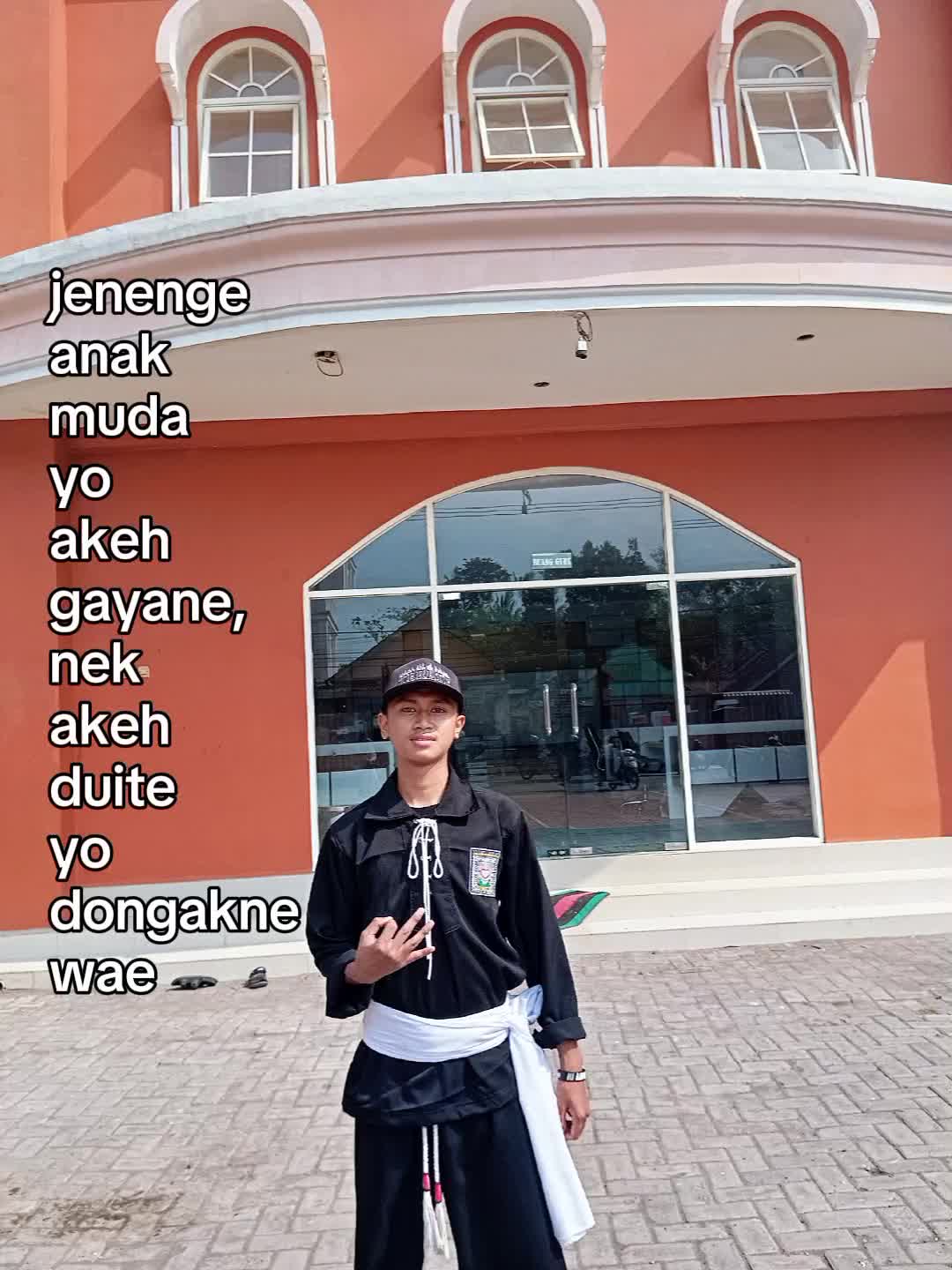 @F A N S Y A H