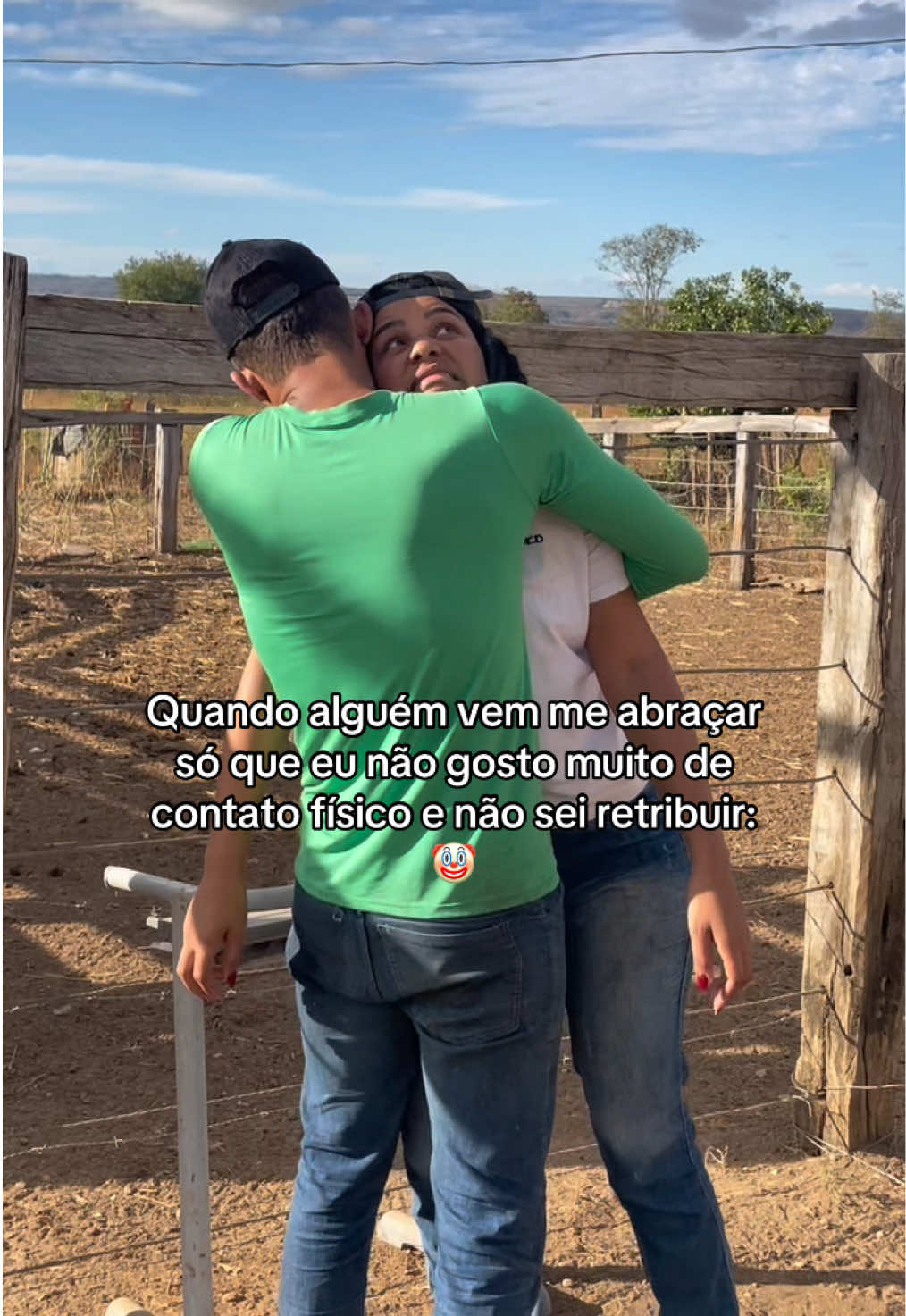 @monicadejatoba