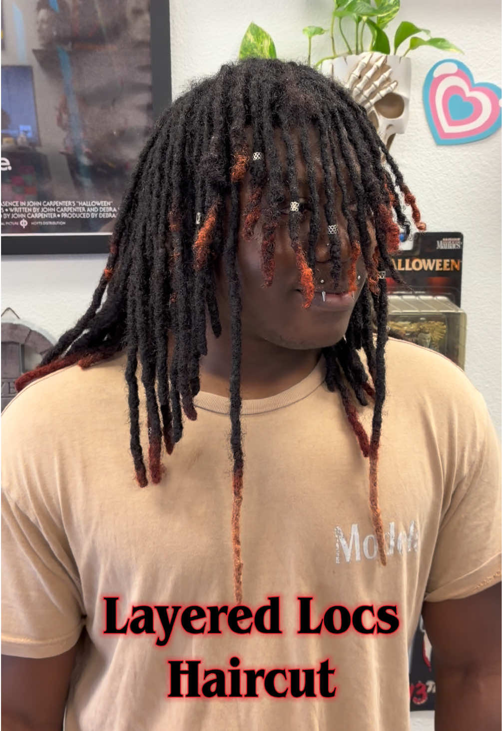 @Looks That Kill Salon