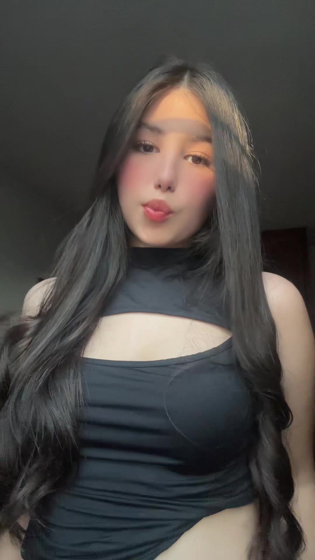 @๐๐ป๐ฒ๐ช๐ท๐ท๐ช ๐๐ต๐ถ๐ธ๐ผ โจ
