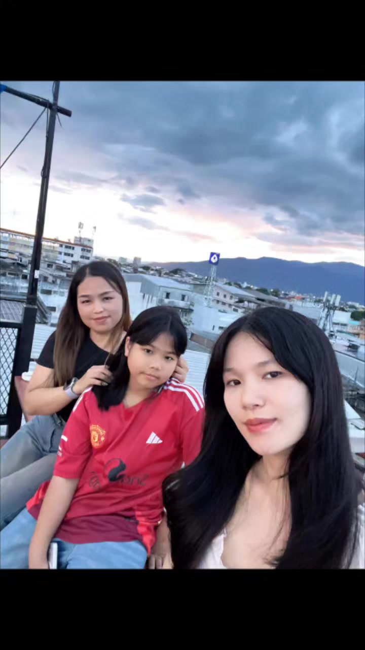 @❤ Zaw khin ၸေႃးၶိၼ်ႇ လႃႈသဵဝ်ႈ