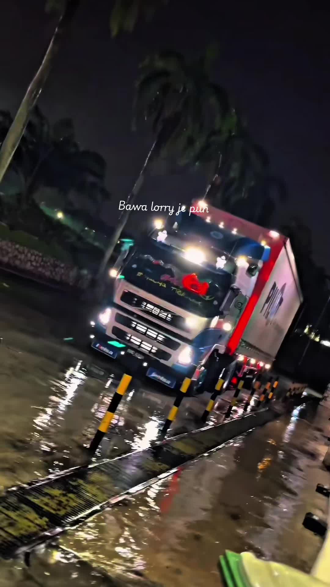 @Macha Truckers