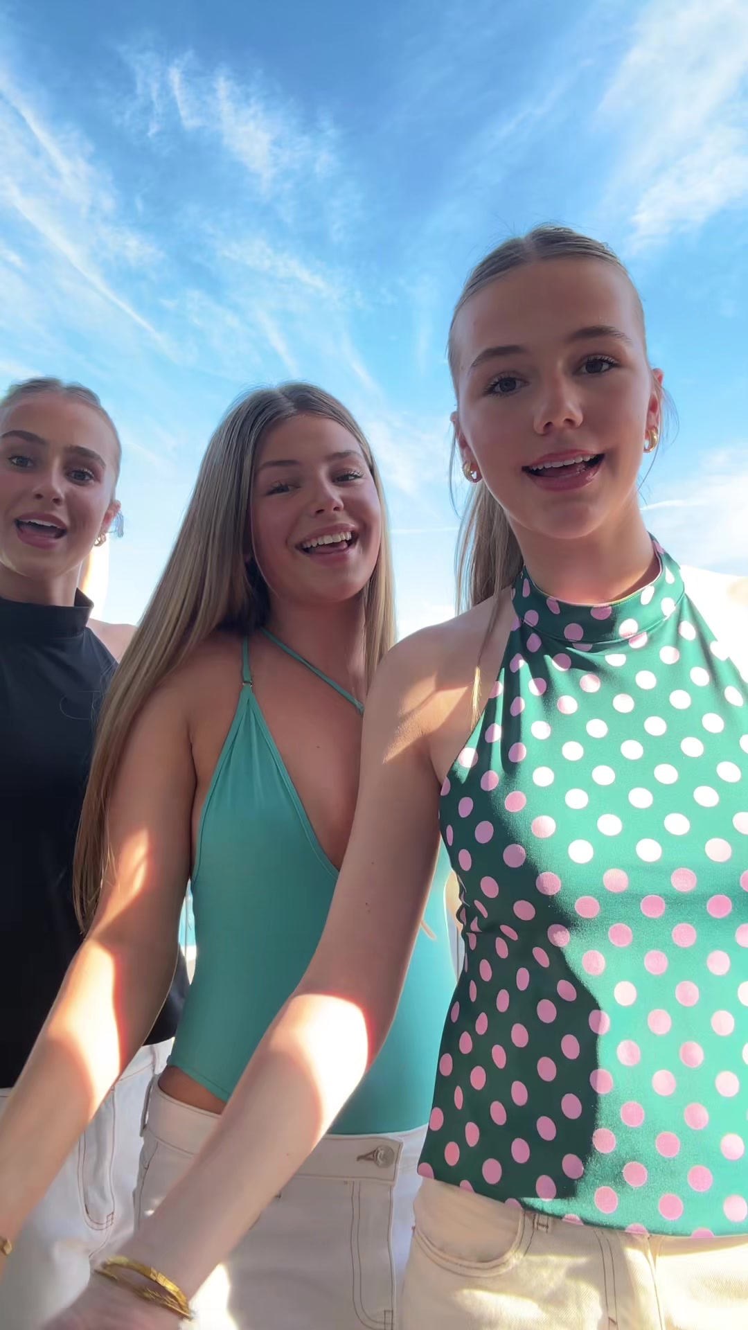 @Chloessecond