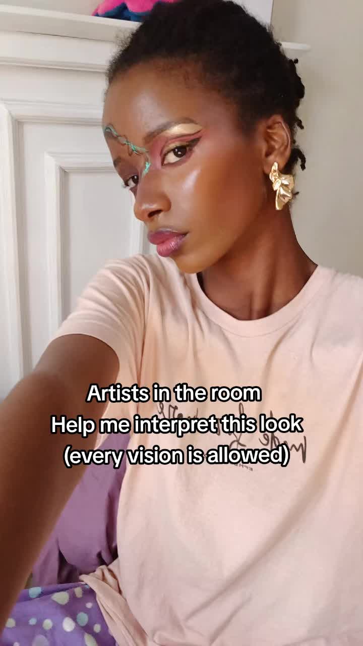 @Claire Luna🦋