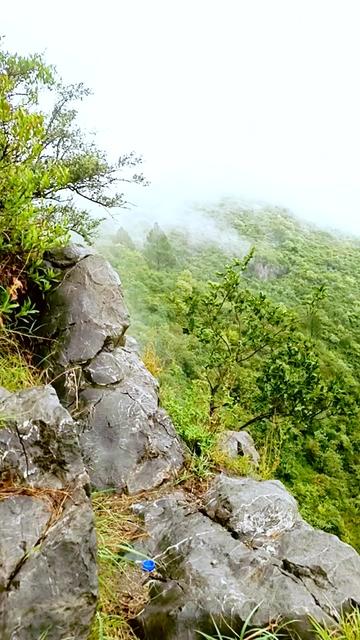 @passion of traveling&exploring