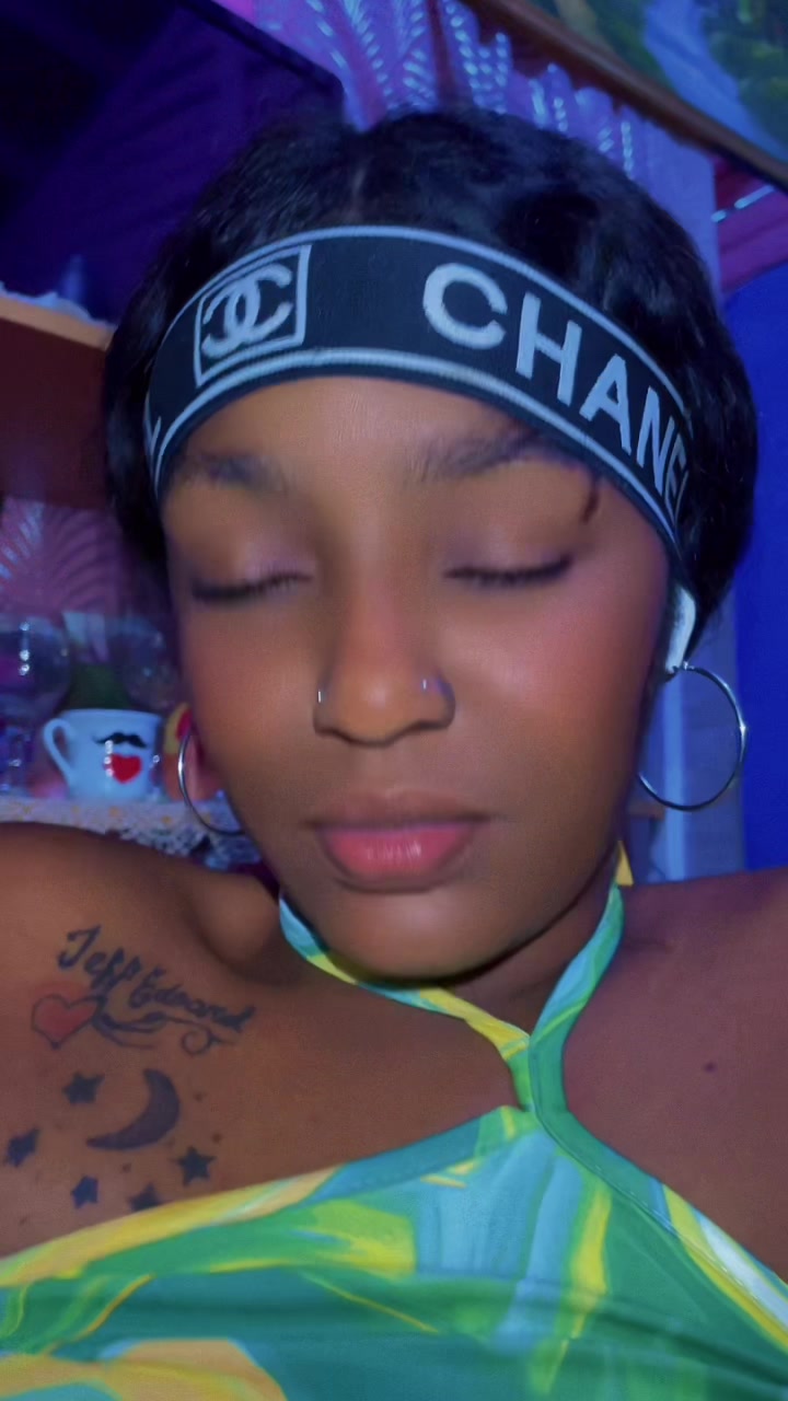 @Bad girl fanm .Jacmel.🇱🇮