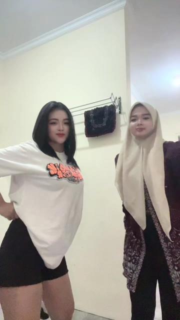 @Niha Silfianaaaa