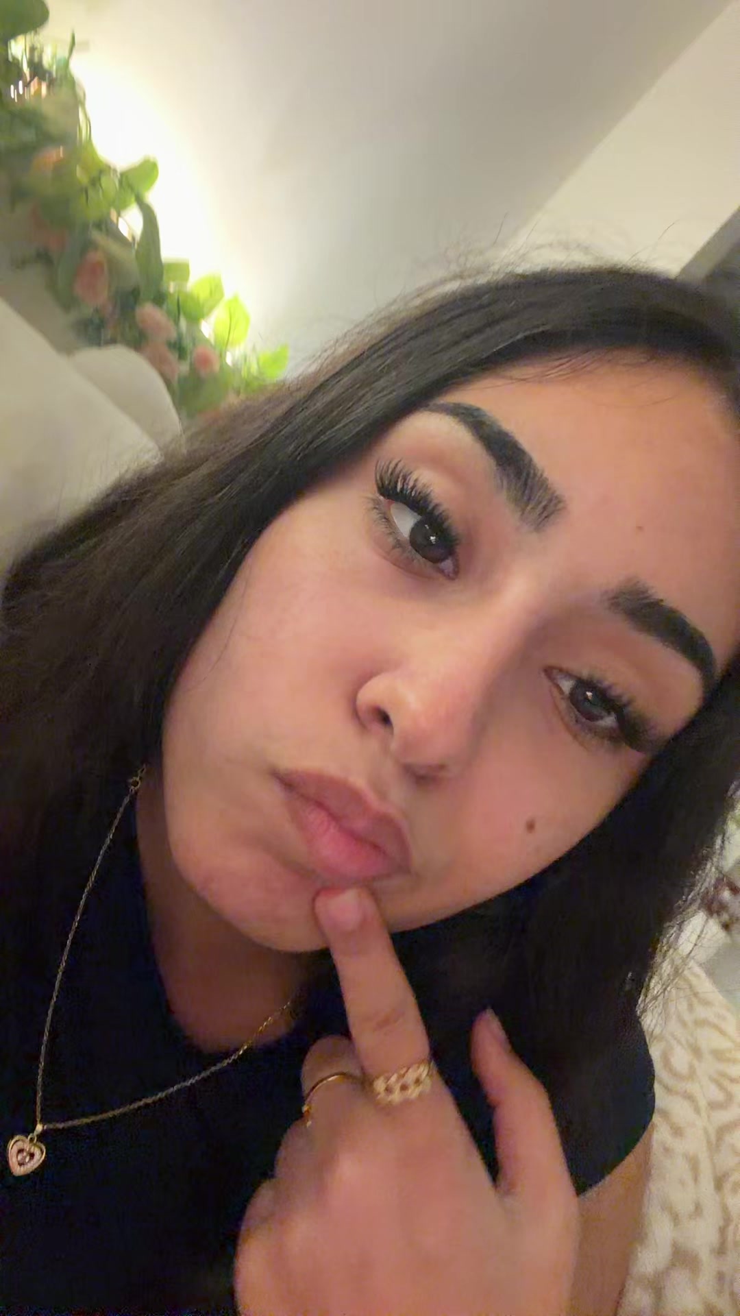 @neeksbeeks
