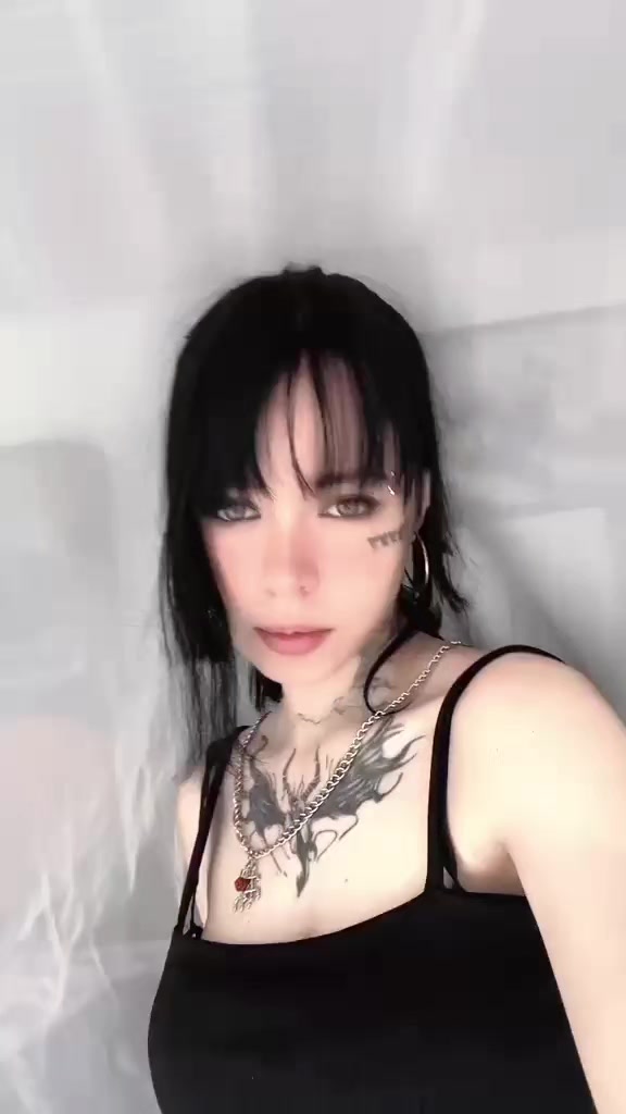 @~ 𝐇𝐢𝐫𝐚𝐢 |🖤