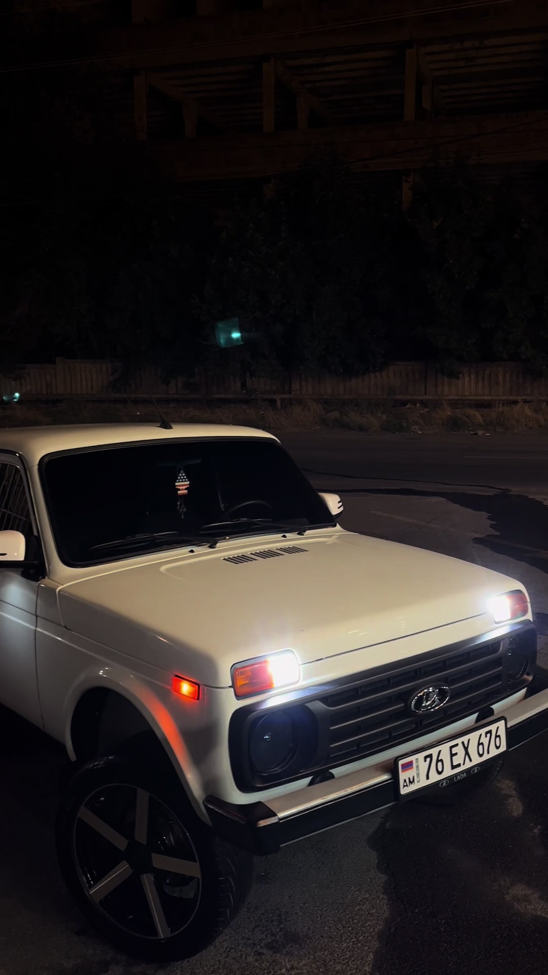 @76EX676