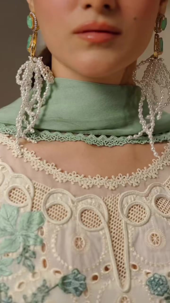 @Hina Afridi 🌸🕊️