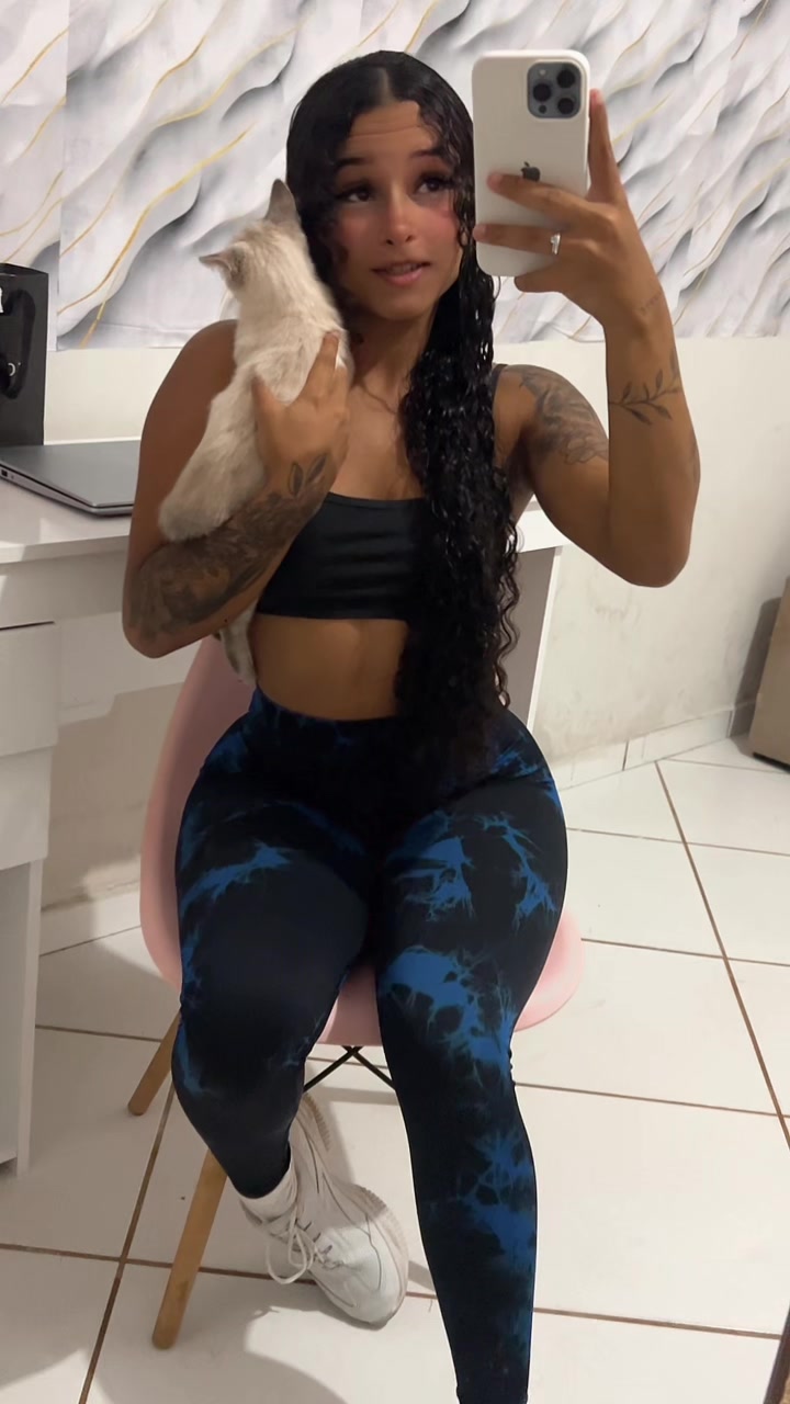 @00_laylinhaa
